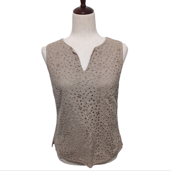 4/$12 Talbots Tan Beige Eyelet Tank Top Women's size 6 - Picture 1 of 7